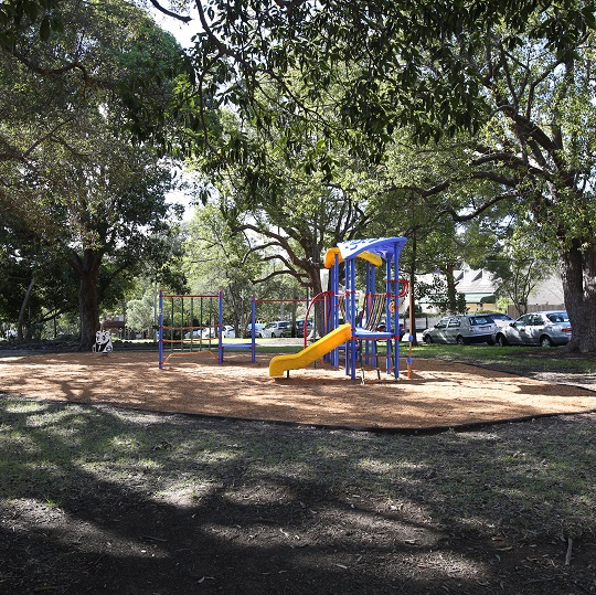 Albert Parade Reserve parkview